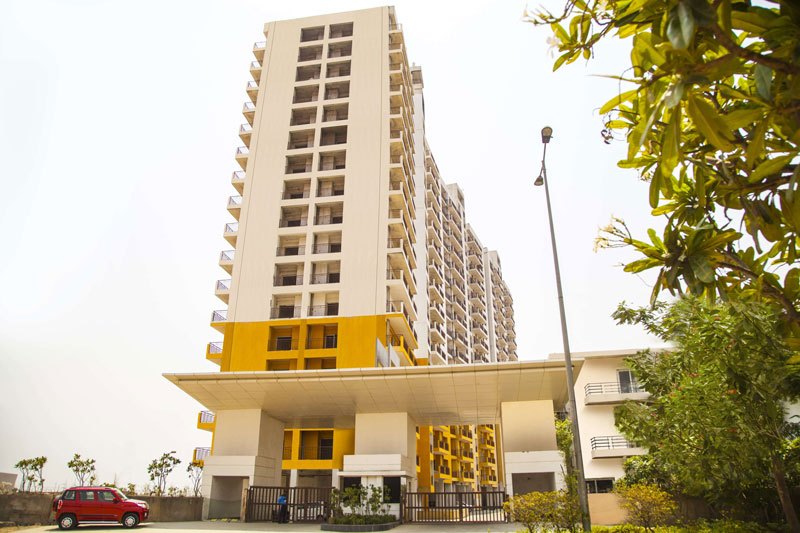 Garden View at Paramount Golf Foreste Apartments
